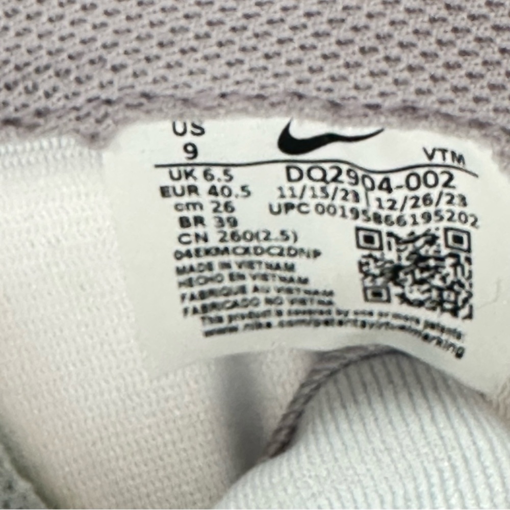 Women’s Nike Air Max Interlock Sizes 8,9 Shoes Grey Purple Amethyst DQ2904-002 - Picture 13 of 14